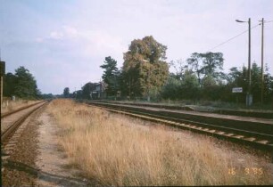Buschow Bahnsteig Karrenfurt Bahnhofslaterne