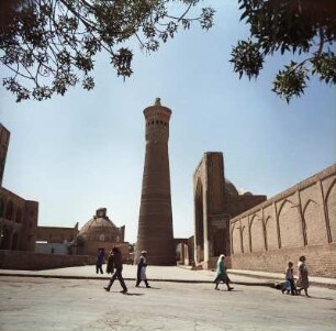 Usbekistan. Buchara. Kalon-Moschee, Straßenszene