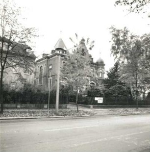 Reichenbach (Vogtland), Bahnhofstraße 84. Musikschule (ehem. Villa; um 1890). Eckansicht