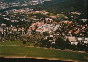 Dresden-Neustadt. Stadtteilansicht zwischen Marienallee, Dresdner Heide, Angelikastraße und Bautzner Straße. Luftbild-Schrägaufnahme von Süden