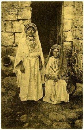 Girls of Palestine. Des jeunes filles de Palestine. [Postkarte an Gustaf Dalman]