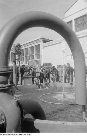 Pumpanlage auf dem Freigelände der Technischen Messe 1953