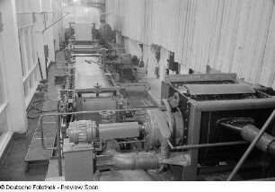 Maschinen zur Herstellung von Druckerzeugnissen auf der Leipziger Herbstmesse 1954