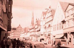 Hameln: Osterstraße mit Spitze der Marktkirche