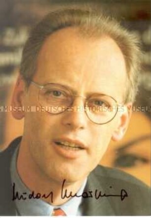 Handsignierte Portät-Postkarte des Politikers Rudolf Scharping