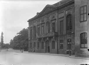 Kurländer Palais