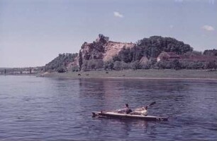 Blick auf die Elbe bei Meißen mit einem Faltboot