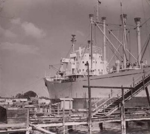 Warnemünde, Warnowwerft