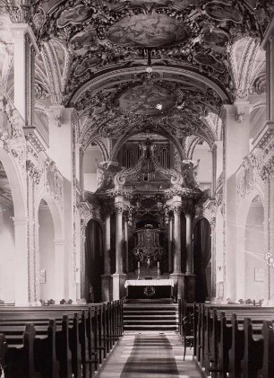 Coburg, Hofkirche : Coburg. Hofkirche. Inneres zu Kanzelaltar und Orgel