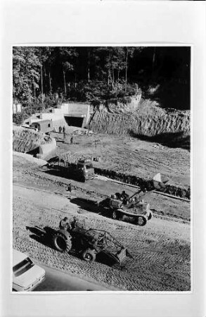 Freiburg i. Br.: Schlossbergbunker, Eingang Schlossbergstraße mit Baustelle