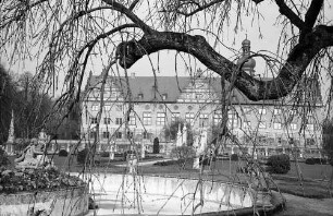 Weikersheim: Parkansicht des Schlosses