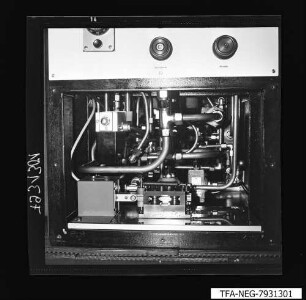Unbezeichnetes Gerät mit Spritzprogramm, Frontseite, Foto 1979