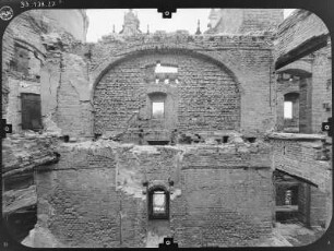 Bad Muskau. Ruine des Neuen Schloßes. Innenansicht