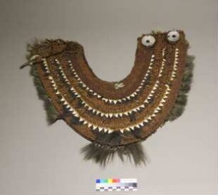 Brustschmuck