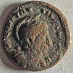 Römische Münze, Nominal Follis, Prägeherr Constantinus I., Prägeort London, Original