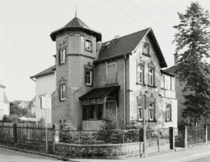 Pirna-Copitz. Villa Friedheim, Liebethaler Straße 21 / Ecke Bayerstraße : Pirna-Copitz (Kreis Sächsische Schweiz). Villa Friedheim, Liebethaler Straße 21 / Ecke Bayerstraße. Eckansicht
