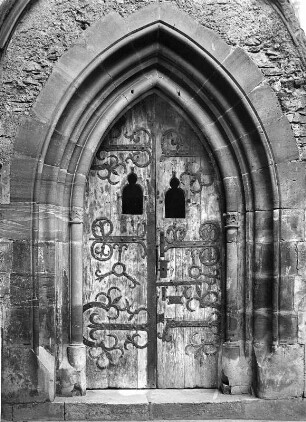 Eltville am Rhein. Kloster Eberbach. Kreuzgang. Portal (1246/1255)