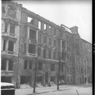 Negativ: Ruine, Ansbacher Straße 55, 1950