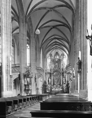 Kutná Hora / Kuttenberg (Tschechien), Erzdekanalkirche des Hl. Jakob, Inneres, nach Osten