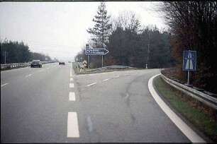 Einfahrt in Tangente Südwest (Iffezheim Richtung Basel) von Fahrbahn Süd der B500 (Iffezheim Richtung Baden-Baden)