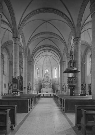Katholische Pfarrkirche Sankt Petrus und Paulus
