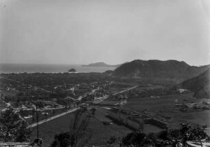 Stadt an der Küste : Blick auf eine an der brasilianischen Küste liegende Stadt.