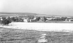 Bernstadt auf dem Eigen-Kemnitz. Blick vom Windmühlenberg auf Kemnitz