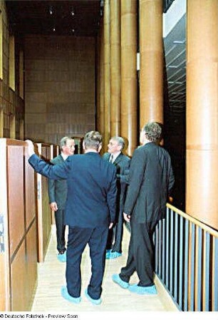 Übergabefeier mit Prof. Jürgen Hering (Generaldirektor SLUB), Botschafter S.E. Dr. Julien Alex, Dr. Heribert Heckschen (Honorarkonsul Großherzogtum Luxemburg) und Magnifizenz Prof. Dr. Achim Mehlhorn (Rektor TU Dresden). Begehung des Neubaus Sächsische Landesbibliothek - Staats- und Universitätsbibliothek Dresden