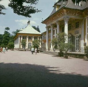 Dresden. Schloß Pillnitz, Bergpalais, Hofseite