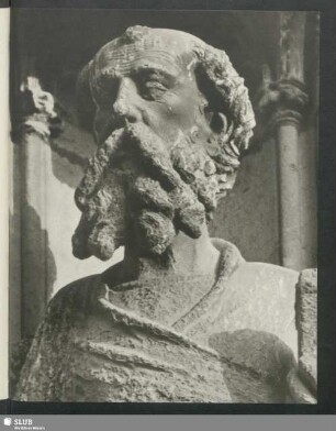 Petrus am Petrus-Portal des Domes