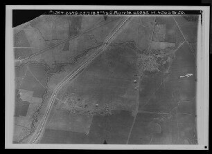 Südöstlich von er-Ramle, Straße er-Ramle Latrun, Militärlager, englischer Flugplatz, südliche Fortsetzung von Nummer 192
