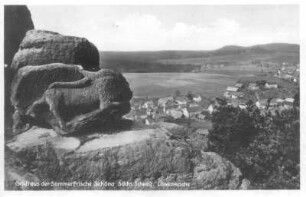 Schöna (Reinhardtsdorf-Schöna). Ortsteilansicht. Blick von der Kaiserkrone mit sog. Löwenwache