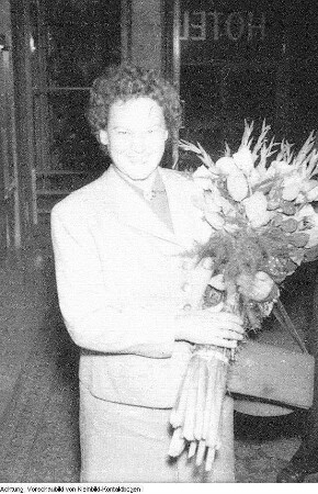 Gerhard Dietze, Ingenieur und Nationalpreisträger der DDR, Beerdigung von Magnus Dedek, Erna Berger, Weltmeister Eberhard Luther, Walter Otto, Emaillegussformer, Juni-August 1955