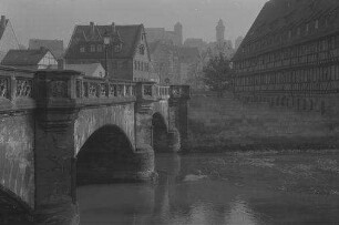 Nürnberg: Maxbrücke mit Fachwerkhaus, Studentenwohnheim