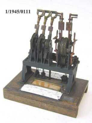 Weichen- und Signalstellwerk Jüdel, Steigbügel, Modell 1:5
