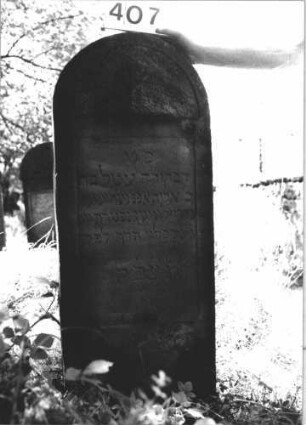 Grabstein 407