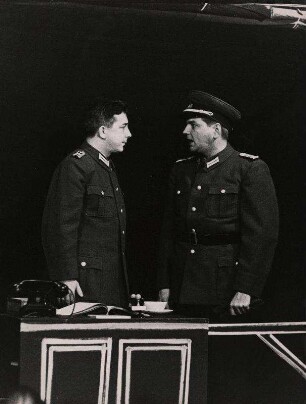 Der Fette aus Dingsda: Wolfgang Gruner, Joachim Röcker (Polzeirevier 8 - Grünau)