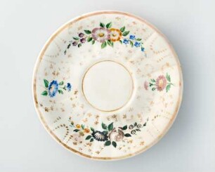 Untertasse mit Blumenmalerei