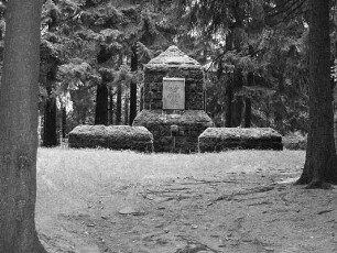 Gefallenendenkmal des VHC (Gefallenendenkmal); Grebenhain, Auf der Herchenhainer Höhe