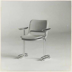 Reihen-Stapel-Stuhl, 1971 (Foto)