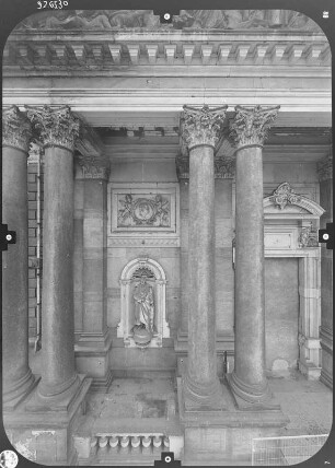 Dresden-Altstadt. Ausstellungsgebäude des Sächsischen Kunstvereins (1886-1893; K. Lipsius). Teilansicht von der Brühlschen Terrasse