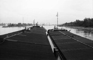 Kembs: Zufahrt zur Schleuse Kleinkembs