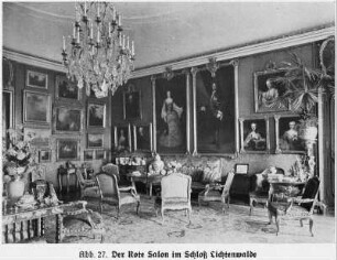 Der Rote Salon im Schloß Lichtenwalde. Foto. Aus: Mitteilungen des Landesvereins Sächsischer Heimatschutz. Dresden: Lehmannsche Buchdruckerei, 1933, Bd. XXII, H. 1-3. Dresden: SLUB 24.8.2516, Abbildung 27