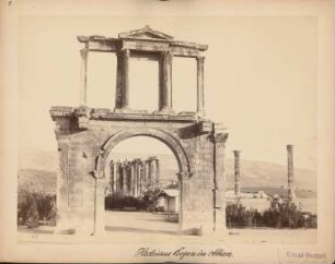 Hadriansbogen, Athen: Ansicht, Jupitertempel im Hintergund