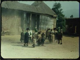 Tikar (Äquatorialafrika, Kameruner Grasland) - Totengedenkfest für die Königsmütter in Oku - 6. Nontang und Mukong