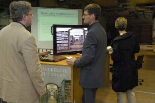Firmenausstellung im Foyer