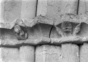 Hauptportal — Linkes Gewände