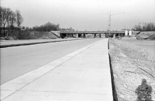 Freiburg-Mitte: Kreuzungsbrücke von Süden