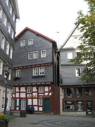 Herborn, Marktplatz 6, Marktplatz 7