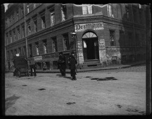 Ohne Titel (Hirtenstr./Ecke Amalienstraße, "Destillation Wilhelm Knötzsch")